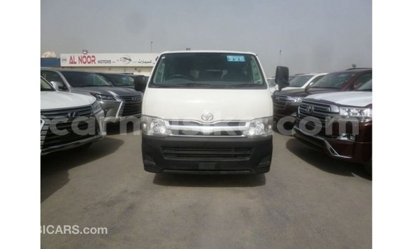 Buy Import Toyota Hiace White Car in Import - Dubai in Harare Buy Import Toyota Hiace White Car in Import - Dubai in Harare