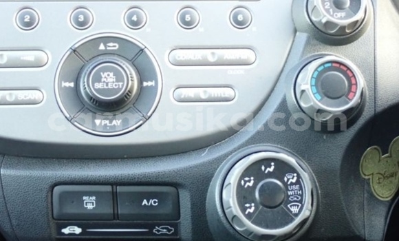 Nunua Ilio tumika Honda Fit Bluu Gari ndani ya Beitbridge nchini Matabeleland Kusini Nunua Ilio tumika Honda Fit Bluu Gari ndani ya Beitbridge nchini Matabeleland Kusini