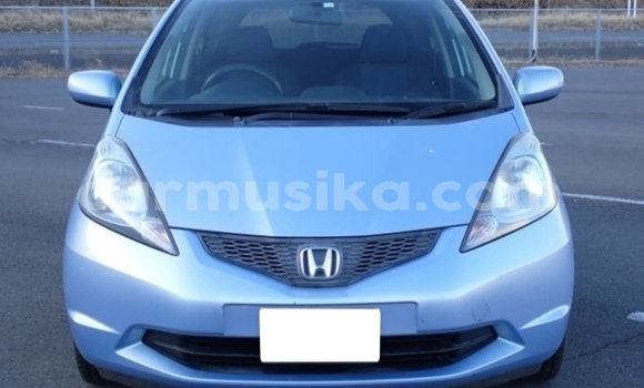 Nunua Ilio tumika Honda Fit Bluu Gari ndani ya Beitbridge nchini Matabeleland Kusini Nunua Ilio tumika Honda Fit Bluu Gari ndani ya Beitbridge nchini Matabeleland Kusini