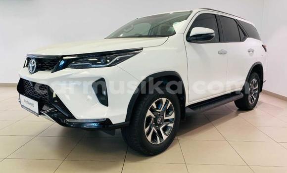 Buy Used Toyota Fortuner White Car in Beitbridge in Matabeleland South