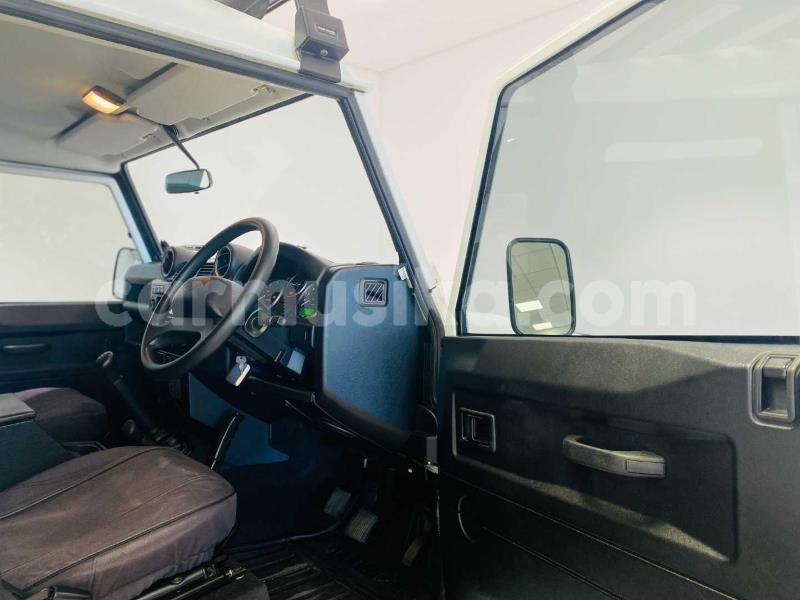 Big with watermark land rover defender matabeleland south beitbridge 36820