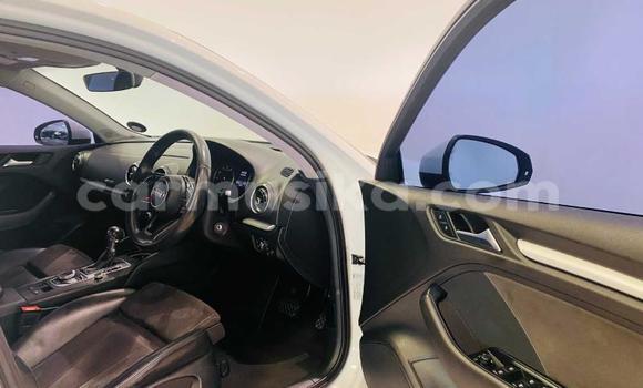 Nunua Ilio tumika Audi A3 Nyeupe Gari ndani ya Beitbridge nchini Matabeleland Kusini Nunua Ilio tumika Audi A3 Nyeupe Gari ndani ya Beitbridge nchini Matabeleland Kusini