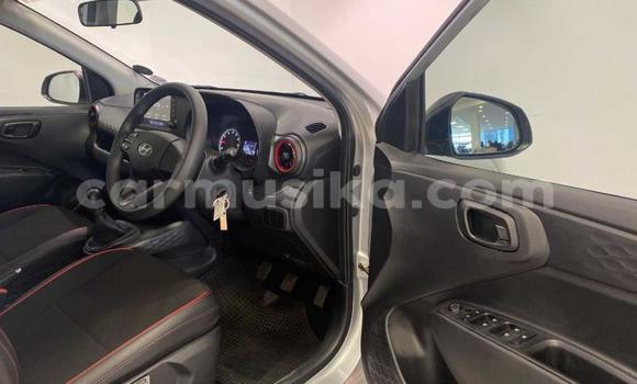 Nunua Ilio tumika Hyundai i10 Nyeupe Gari ndani ya Beitbridge nchini Matabeleland Kusini Nunua Ilio tumika Hyundai i10 Nyeupe Gari ndani ya Beitbridge nchini Matabeleland Kusini