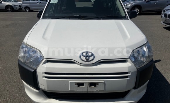 Acheter Occasion Voiture Toyota Probox Blanc à Beitbridge, Matabeleland South Acheter Occasion Voiture Toyota Probox Blanc à Beitbridge, Matabeleland South