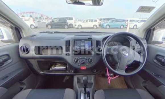 Nunua Ilio tumika Nissan AD Nyeupe Gari ndani ya Beitbridge nchini Matabeleland Kusini Nunua Ilio tumika Nissan AD Nyeupe Gari ndani ya Beitbridge nchini Matabeleland Kusini