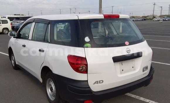 Nunua Ilio tumika Nissan AD Nyeupe Gari ndani ya Beitbridge nchini Matabeleland Kusini Nunua Ilio tumika Nissan AD Nyeupe Gari ndani ya Beitbridge nchini Matabeleland Kusini