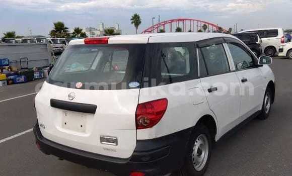 Nunua Ilio tumika Nissan AD Nyeupe Gari ndani ya Beitbridge nchini Matabeleland Kusini Nunua Ilio tumika Nissan AD Nyeupe Gari ndani ya Beitbridge nchini Matabeleland Kusini