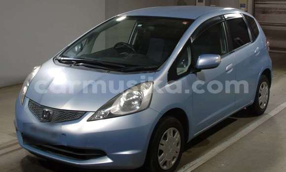 Buy Used Honda Fit Blue Car in Beitbridge in Matabeleland South Buy Used Honda Fit Blue Car in Beitbridge in Matabeleland South