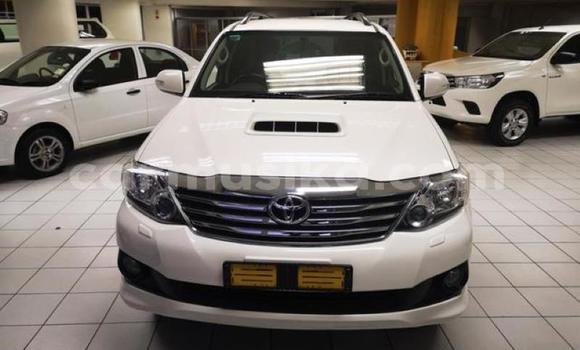 Tenga Tsaru Toyota Fortuner Chena Mota in Harare in Harare Tenga Tsaru Toyota Fortuner Chena Mota in Harare in Harare