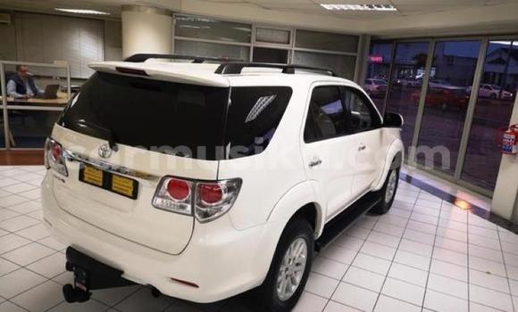 Tenga Tsaru Toyota Fortuner Chena Mota in Harare in Harare Tenga Tsaru Toyota Fortuner Chena Mota in Harare in Harare