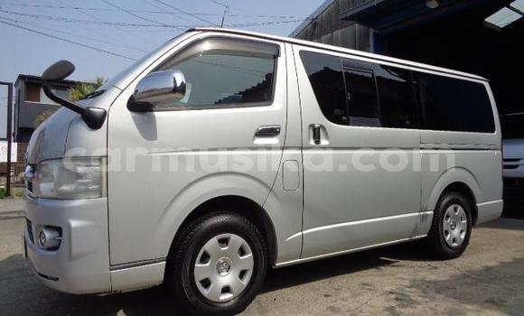 Acheter Occasion Voiture Toyota Hiace Gris à Bindura, Mashonaland Central Acheter Occasion Voiture Toyota Hiace Gris à Bindura, Mashonaland Central