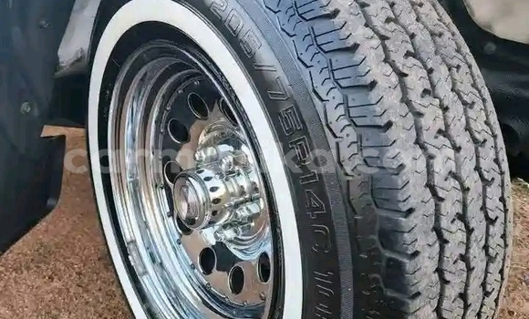 Acheter Occasion Voiture Toyota Hilux Blanc à Gokwe, Midlands Acheter Occasion Voiture Toyota Hilux Blanc à Gokwe, Midlands