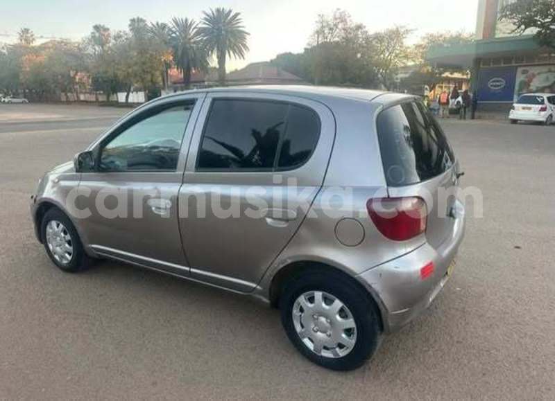 Big with watermark toyota vitz harare harare 37104