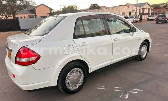 Nunua Ilio tumika Nissan Tiida Nyingine Gari ndani ya Harare nchini Harare Nunua Ilio tumika Nissan Tiida Nyingine Gari ndani ya Harare nchini Harare