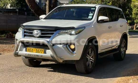 Tenga Tsaru Toyota Fortuner Zvimwe Mota in Harare in Harare