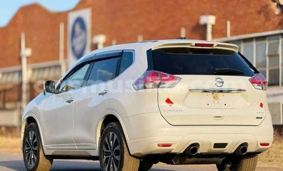 Acheter Occasion Voiture Nissan X–Trail Blanc à Harare, Harare Acheter Occasion Voiture Nissan X–Trail Blanc à Harare, Harare