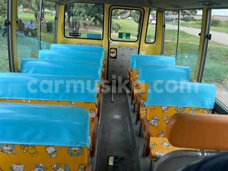 Big with watermark hino 300 harare harare 37135