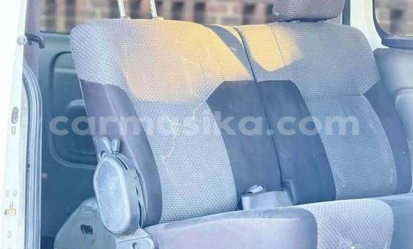 Acheter Occasion Voiture Nissan Caravan Blanc à Harare, Harare Acheter Occasion Voiture Nissan Caravan Blanc à Harare, Harare