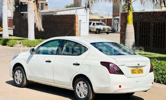 Acheter Occasion Voiture Nissan Almera Blanc à Harare, Harare