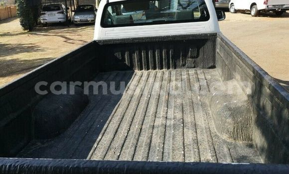 Nunua Ilio tumika Toyota Hilux Nyeupe Gari ndani ya Beitbridge nchini Matabeleland Kusini Nunua Ilio tumika Toyota Hilux Nyeupe Gari ndani ya Beitbridge nchini Matabeleland Kusini