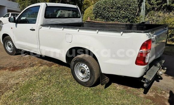Nunua Ilio tumika Toyota Hilux Nyeupe Gari ndani ya Beitbridge nchini Matabeleland Kusini Nunua Ilio tumika Toyota Hilux Nyeupe Gari ndani ya Beitbridge nchini Matabeleland Kusini