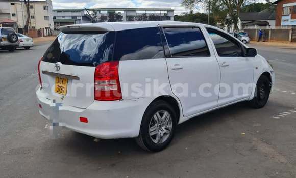 Buy Used Toyota Wish White Car in Harare in Harare Buy Used Toyota Wish White Car in Harare in Harare