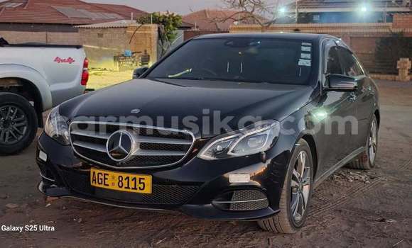 Buy Used Mercedes-Benz E-Classe Black Car in Harare in Harare Buy Used Mercedes-Benz E-Classe Black Car in Harare in Harare