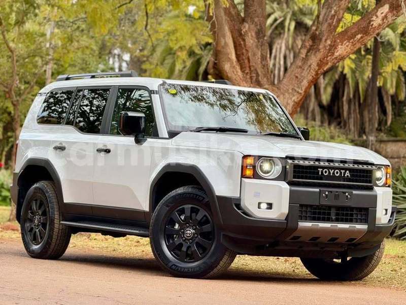 Big with watermark toyota land cruiser prado harare harare 37159