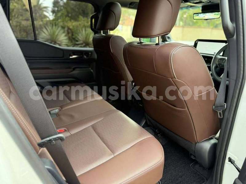 Big with watermark toyota land cruiser prado harare harare 37159