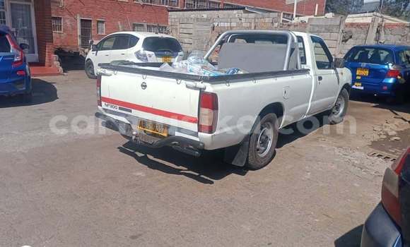 Buy Used Nissan NP 300 White Car in Harare in Harare Buy Used Nissan NP 300 White Car in Harare in Harare