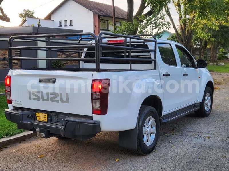 Big with watermark isuzu kb bulawayo bulawayo 37170