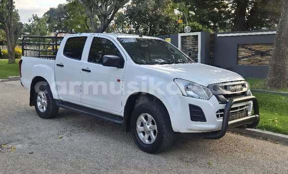 Acheter Occasion Voiture Isuzu KB Blanc à Bulawayo, Bulawayo Acheter Occasion Voiture Isuzu KB Blanc à Bulawayo, Bulawayo