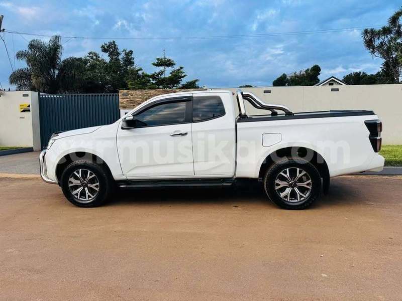 Big with watermark isuzu d max harare harare 37171
