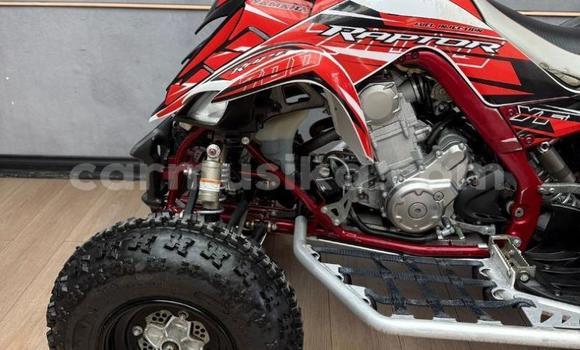 Acheter Occasion Moto Yamaha Raptor Rouge à Beitbridge, Matabeleland South Acheter Occasion Moto Yamaha Raptor Rouge à Beitbridge, Matabeleland South