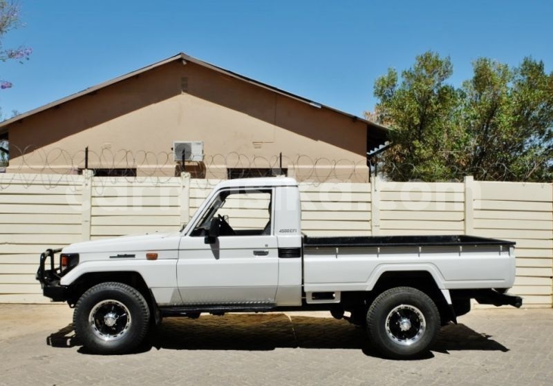 Big with watermark toyota land cruiser harare harare 37187