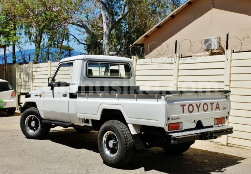 Big with watermark toyota land cruiser harare harare 37187
