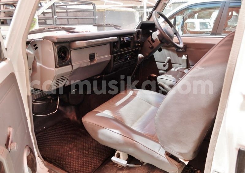 Big with watermark toyota land cruiser harare harare 37187