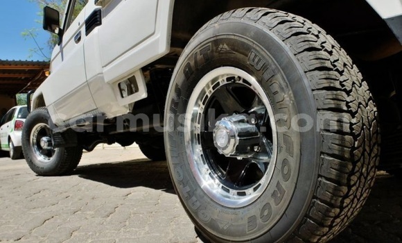 Acheter Occasion Voiture Toyota Land Cruiser Blanc à Harare, Harare Acheter Occasion Voiture Toyota Land Cruiser Blanc à Harare, Harare