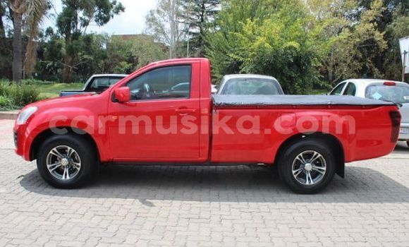 Tenga Tsaru Isuzu KB Tsvuku Mota in Harare in Harare Tenga Tsaru Isuzu KB Tsvuku Mota in Harare in Harare