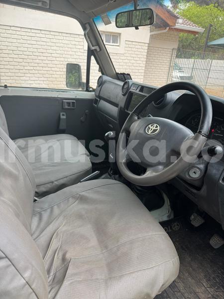 Big with watermark toyota land cruiser harare harare 37421