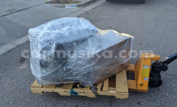 Nunua Mercedes-Benz E-Class, ndani ya Harare nchini Harare Nunua Mercedes-Benz E-Class, ndani ya Harare nchini Harare