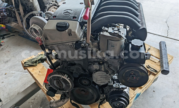 Nunua Mercedes-Benz E-Class, ndani ya Harare nchini Harare Nunua Mercedes-Benz E-Class, ndani ya Harare nchini Harare