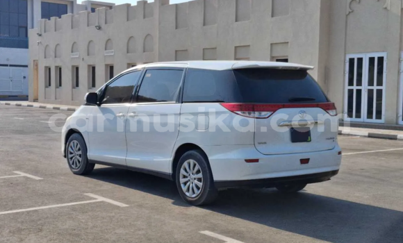 Nunua Ilio tumika Toyota Previa Nyeupe Gari ndani ya Harare nchini Harare Nunua Ilio tumika Toyota Previa Nyeupe Gari ndani ya Harare nchini Harare