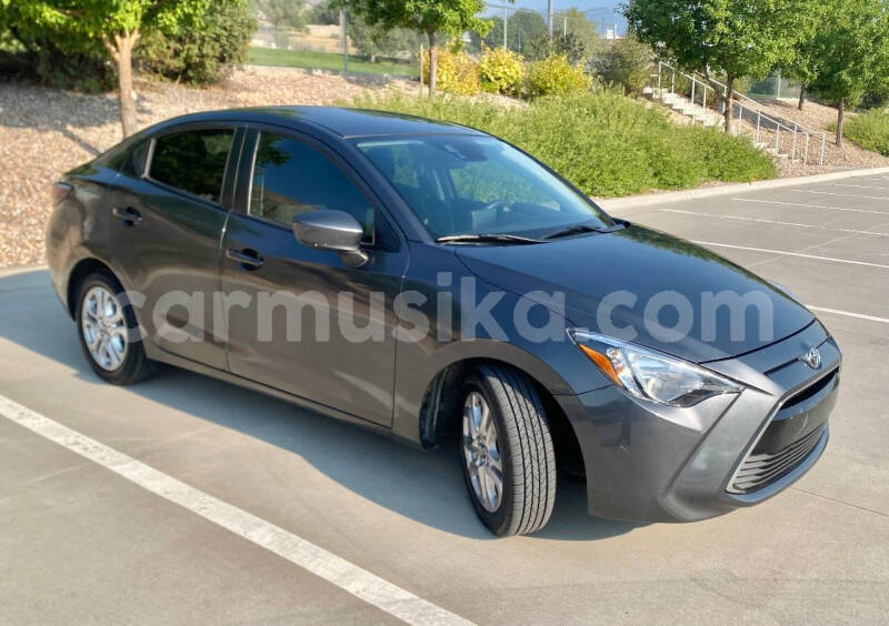 Big with watermark toyota yaris harare harare 37447