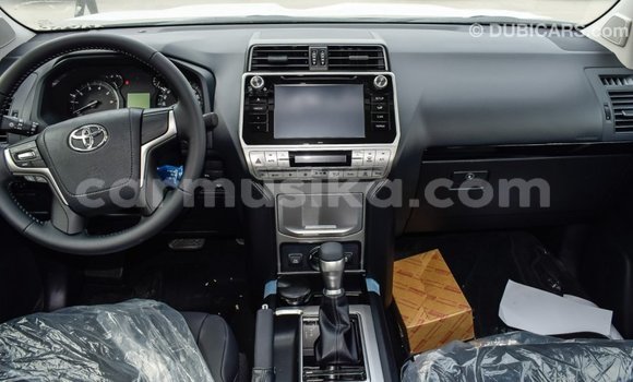 Acheter Import Voiture Toyota Prado Noir à Import - Dubai, Harare Acheter Import Voiture Toyota Prado Noir à Import - Dubai, Harare