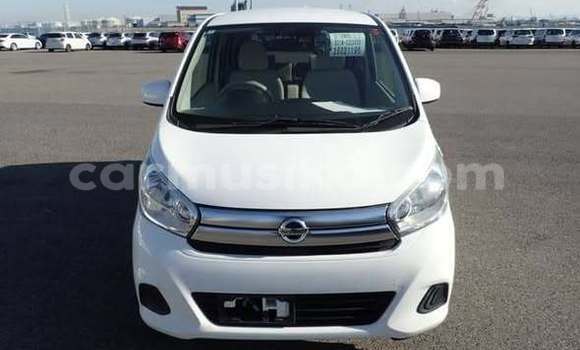 Nunua Ilio tumika Nissan Note Nyingine Gari ndani ya Harare nchini Harare Nunua Ilio tumika Nissan Note Nyingine Gari ndani ya Harare nchini Harare