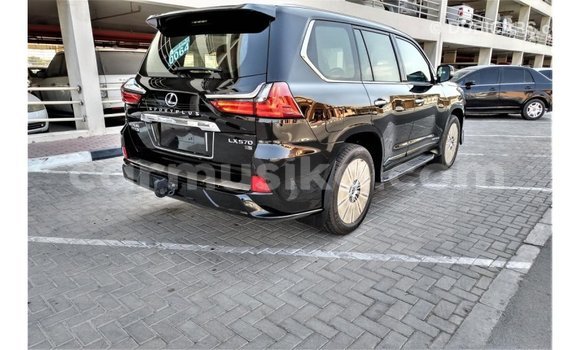 Acheter Import Voiture Lexus LX Noir à Import - Dubai, Harare Acheter Import Voiture Lexus LX Noir à Import - Dubai, Harare