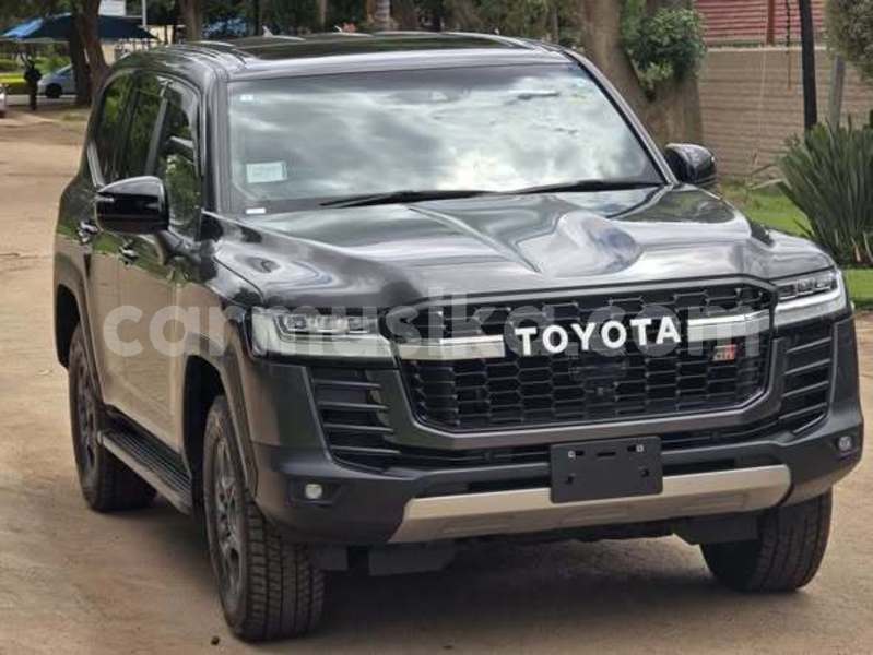 Big with watermark toyota land cruiser harare harare 37479