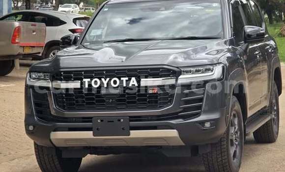 Tenga Tsaru Toyota Land Cruiser Zvimwe Mota in Harare in Harare Tenga Tsaru Toyota Land Cruiser Zvimwe Mota in Harare in Harare