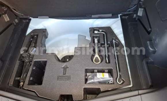 Tenga Tsaru Nissan Note Zvimwe Mota in Harare in Harare Tenga Tsaru Nissan Note Zvimwe Mota in Harare in Harare